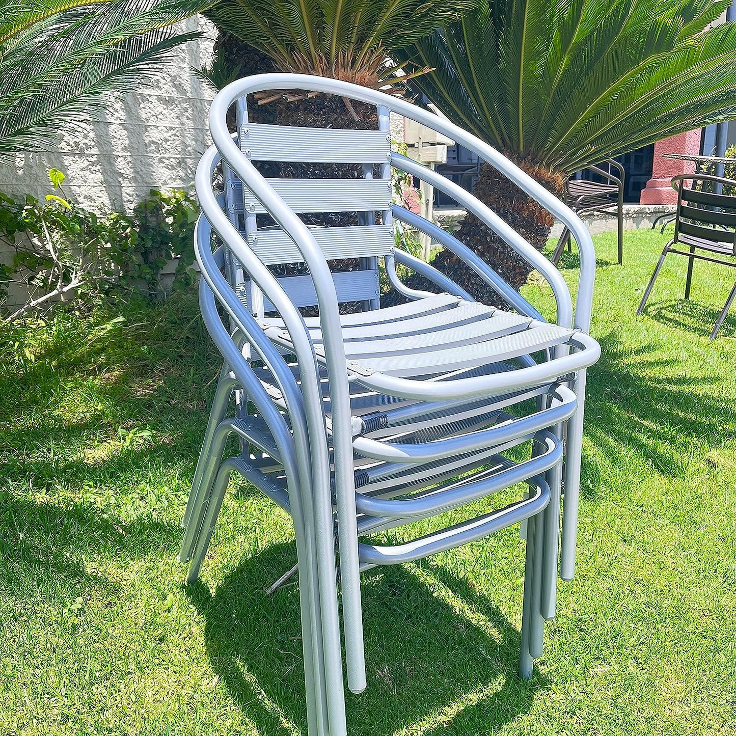 BTExpert Indoor Outdoor 27.5" Round Restaurant Table Stainless Steel Silver Aluminum + 4 Silver Gray Metal Slat Stack Chairs Lightweight