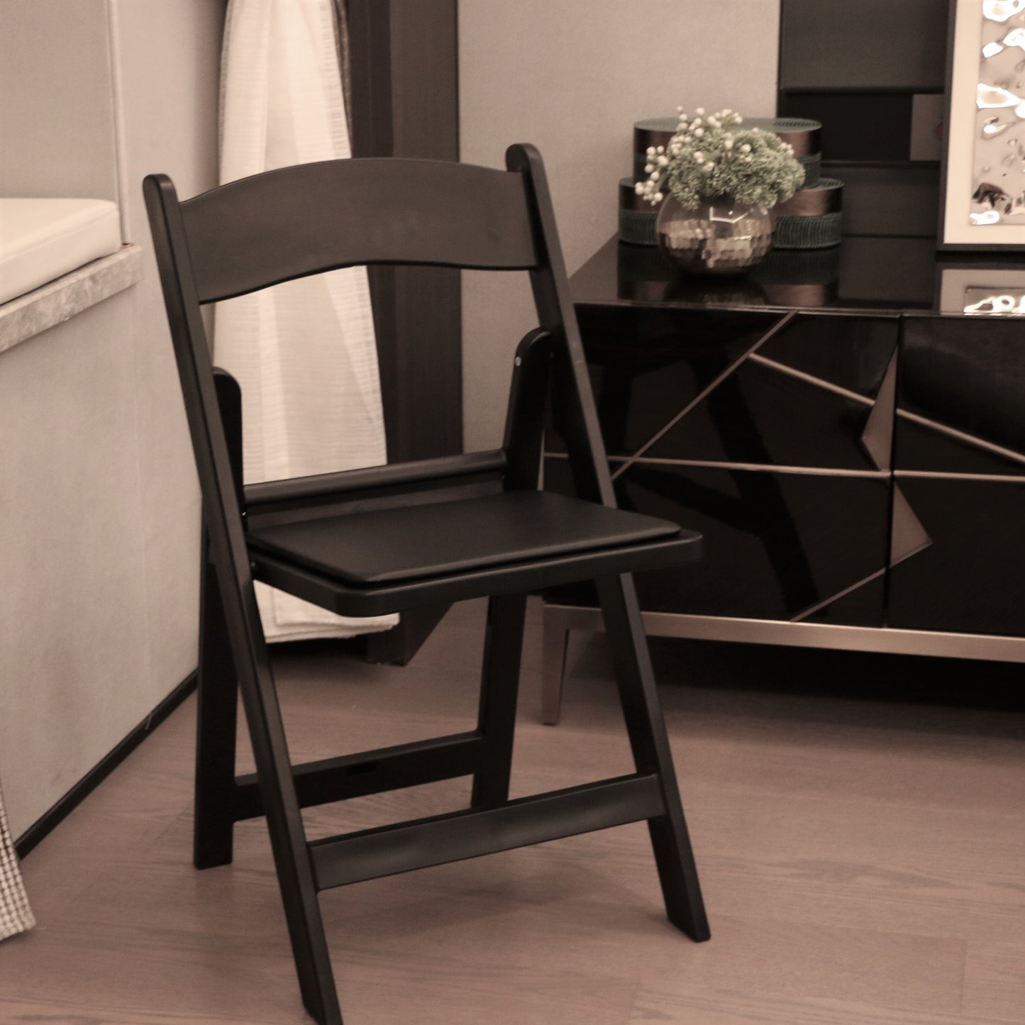 BTExpert Resin Folding Chair Vinyl Padded Seat, Lightweight for Indoor Outdoor, Home, Event, Dining, Church, Schoo,l Weddings, Black - Set of 4