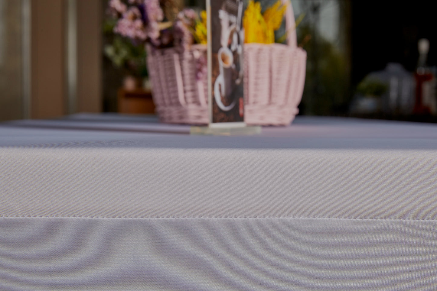 BTExpert Stretchable White Tablecloth, Fitted Spandex Covers for 6ft Indoor Outdoor Folding Tables