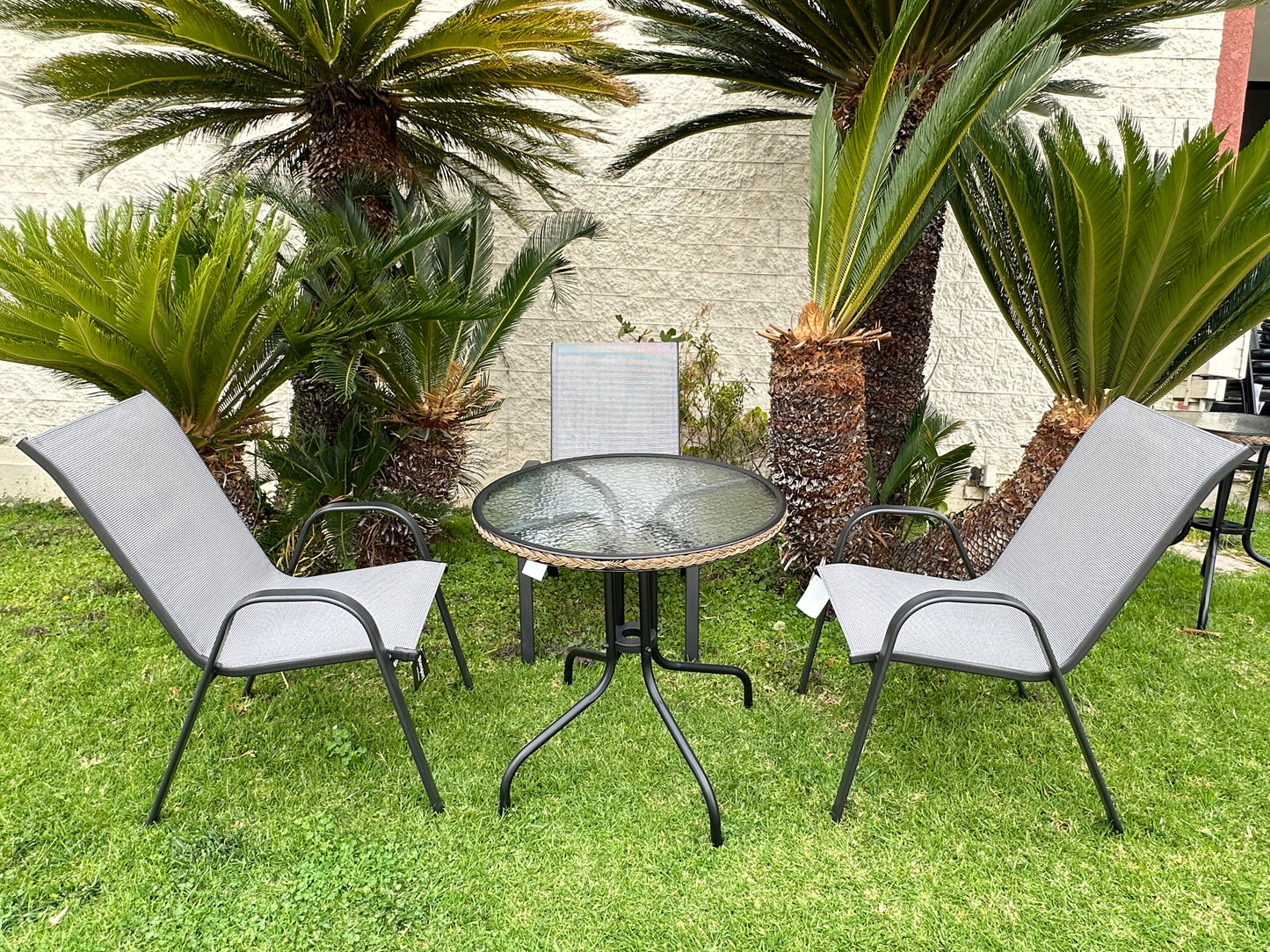 BTExpert Indoor Outdoor 28" Round Tempered Glass Table Brown Rattan Trim + 3 Gray Sling Stack Chairs