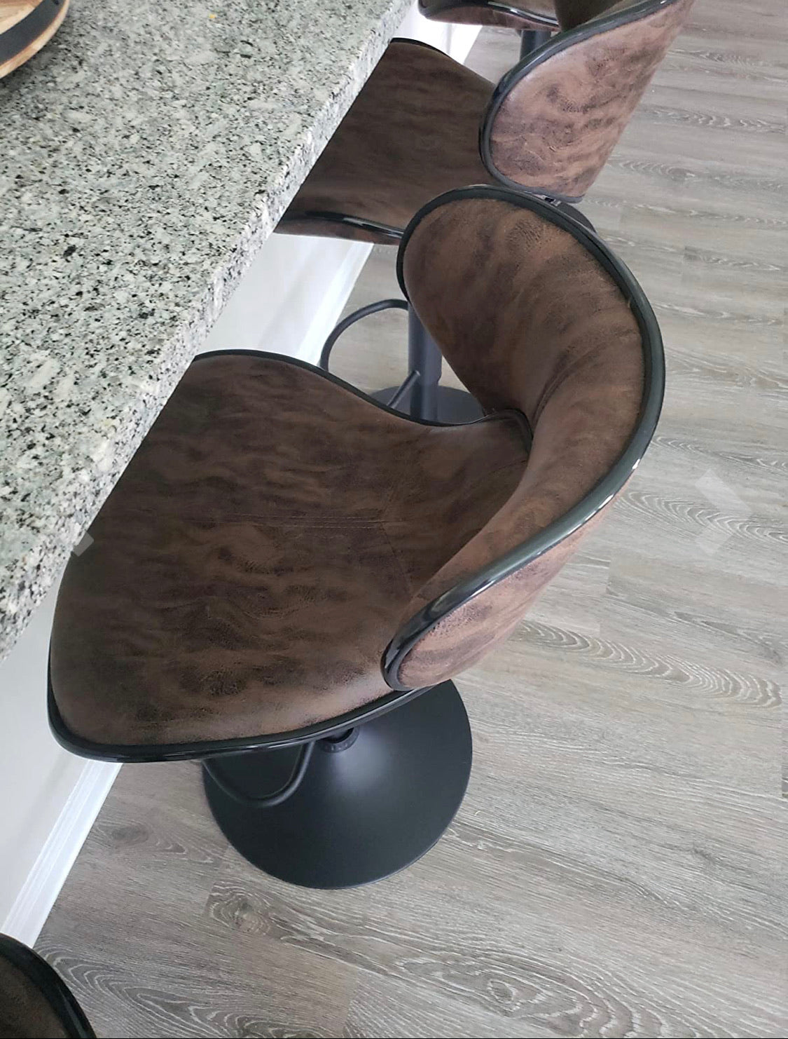 BTExpert 2 Adjustable Metal Upholstered Swivel Vintage Brown Bar Counter Stools