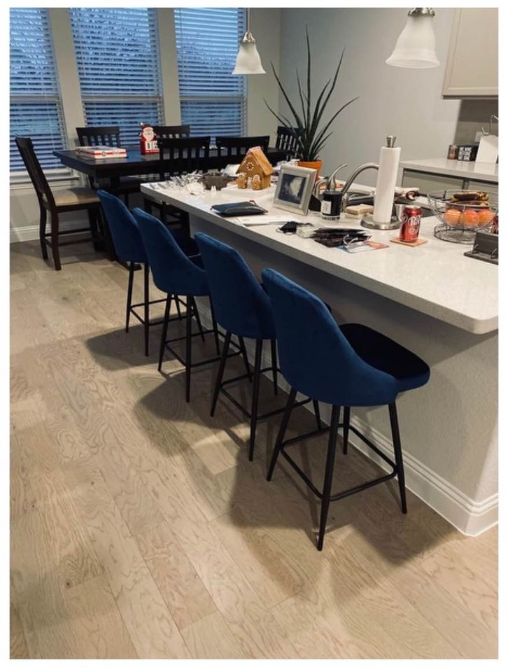 BTExpert TWO - Chacha Velvet Blue barstools Upholstered Modern Counter height Stool Bar Chairs - Set of 2