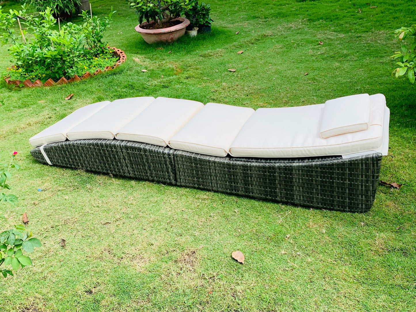 BTExpert Outdoor Foldable Chaise Lounge Chair, Wicker Rattan Sun Bed with Adjustable Backrest & Pillow - Set of 2